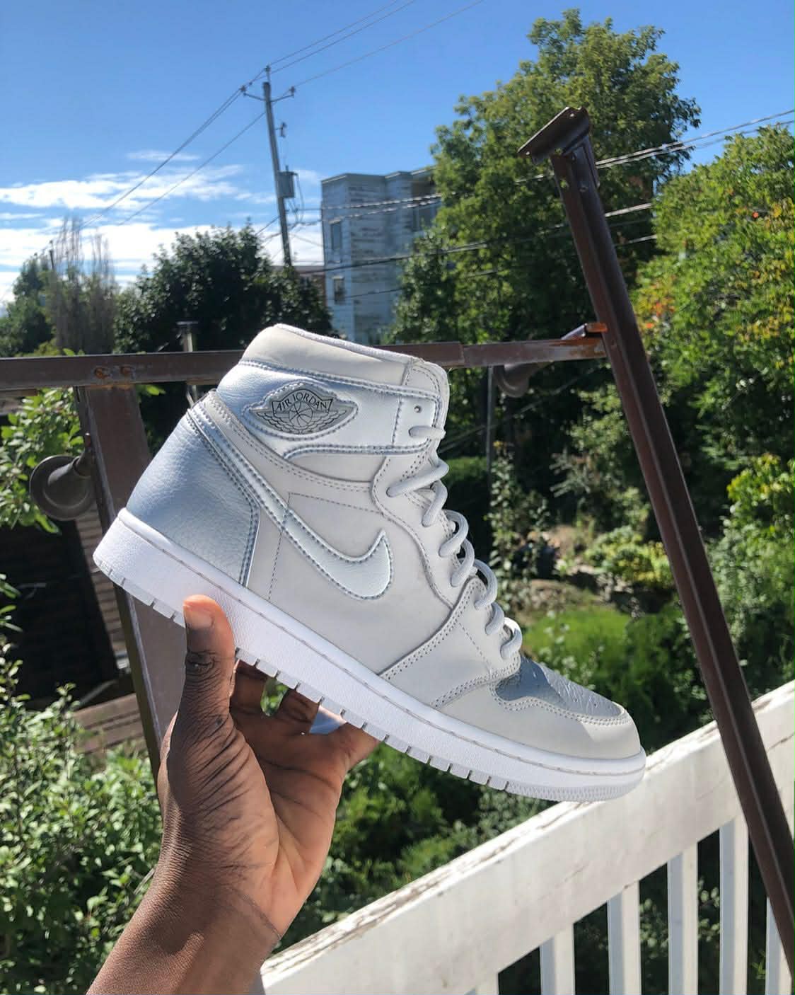 Jordan 1 Silver